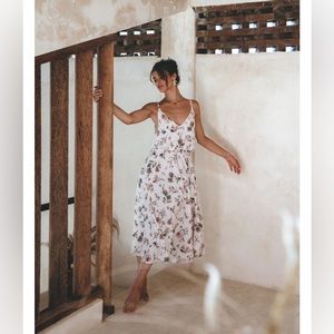 Like New Aura the Label Ete MIDI Dress